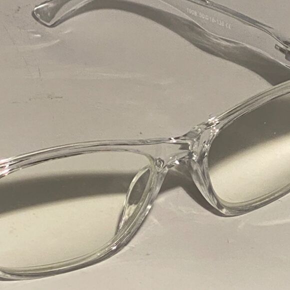 1438 Helen 2.5 Reading Glasses Thin Rectanle Bluelight Filter Clear Frames NWT - Picture 7 of 9